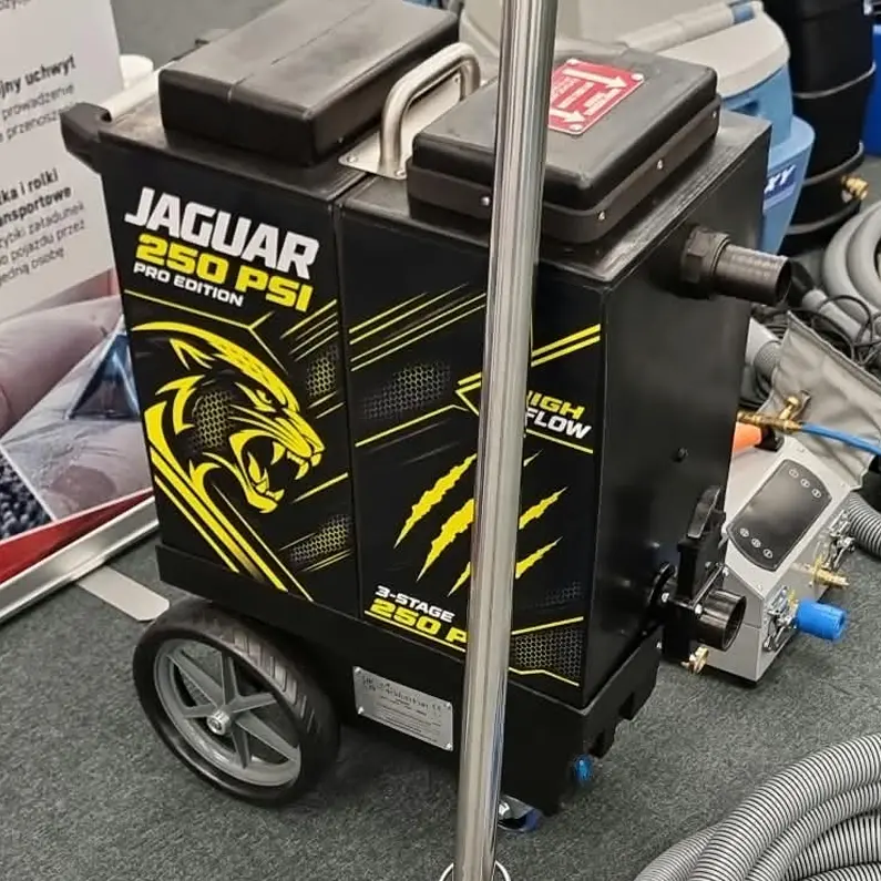 Ekstraktor piorący Jaguar Cub Black 250 PSI Pro Edition na kółkach transportowych